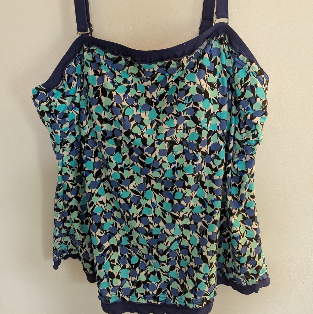 Plus Size Tankini Top, 22W